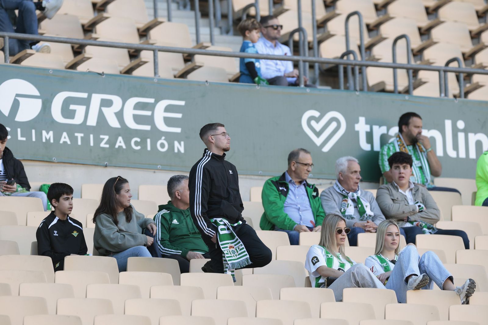 Búscate en las fotos del Betis - Rayo