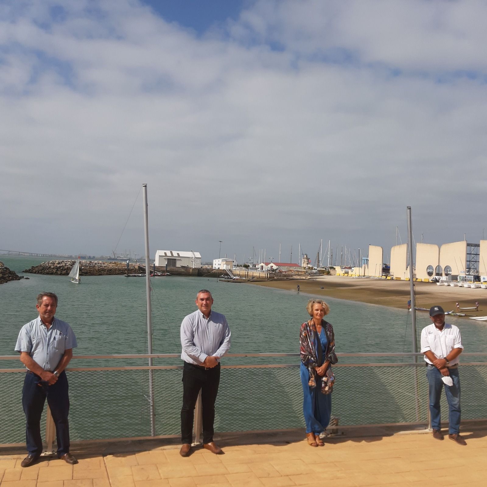 La playa asfáltica para vela ligera.
