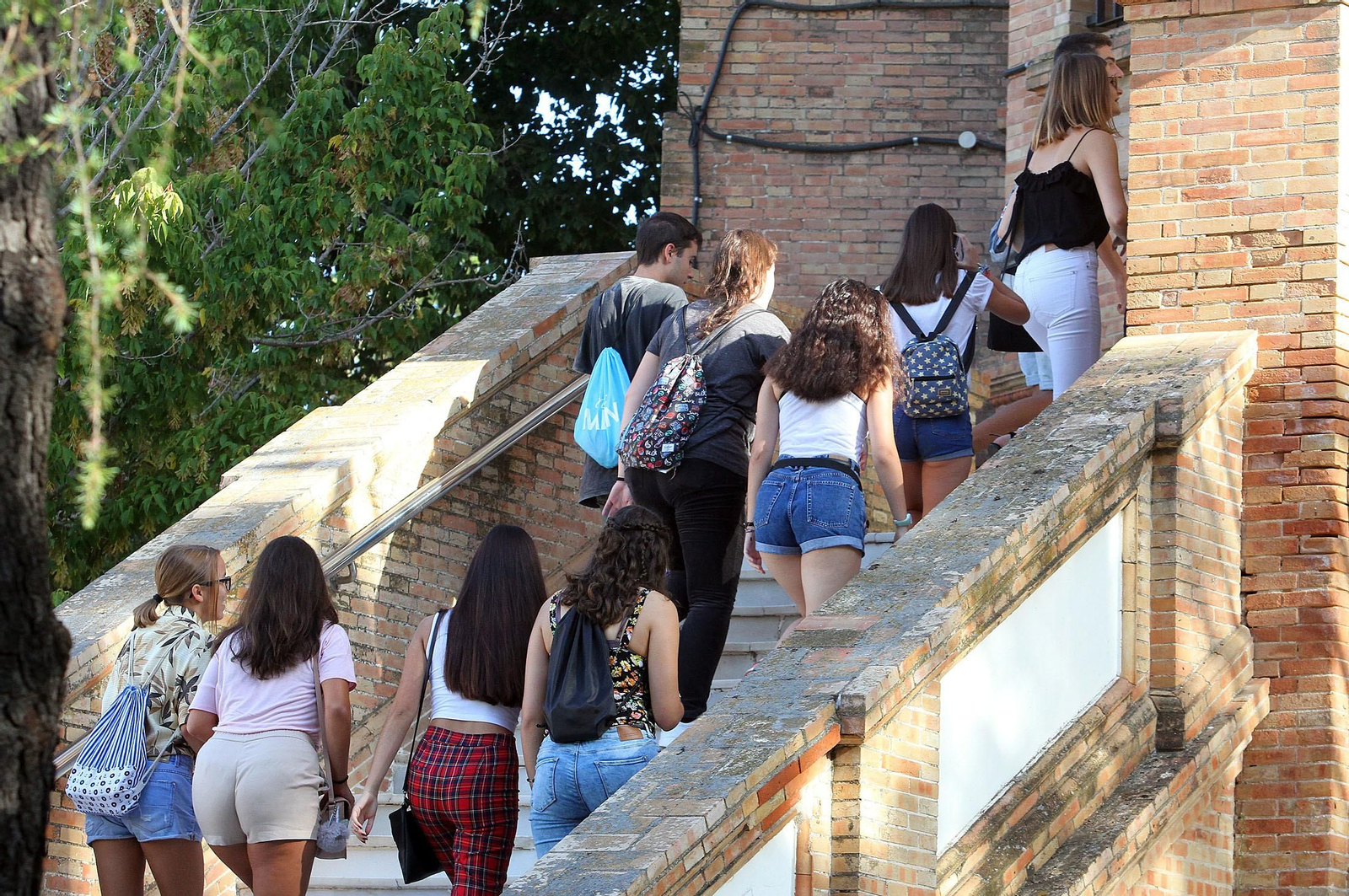 Vuelta a clase de alumnos de Secundaria y Bachillerato
