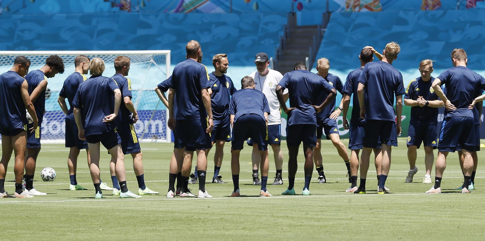 ¡Suecia entrena a las 14:30 en La Cartuja con 33 grados!