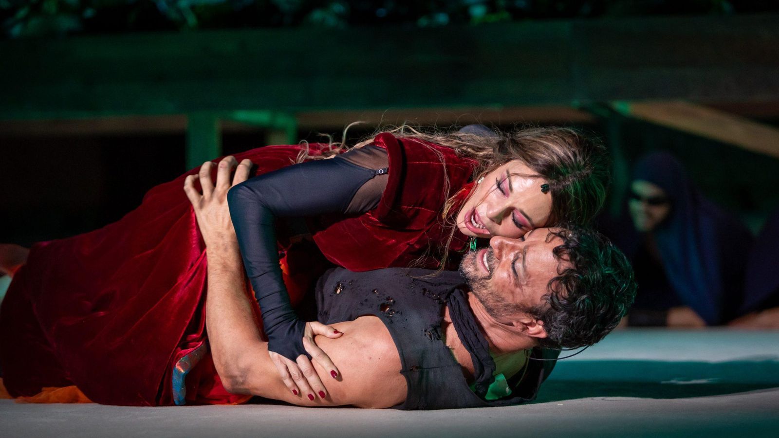 Belén Rueda y Pablo Puyol, en 'Salomé'.