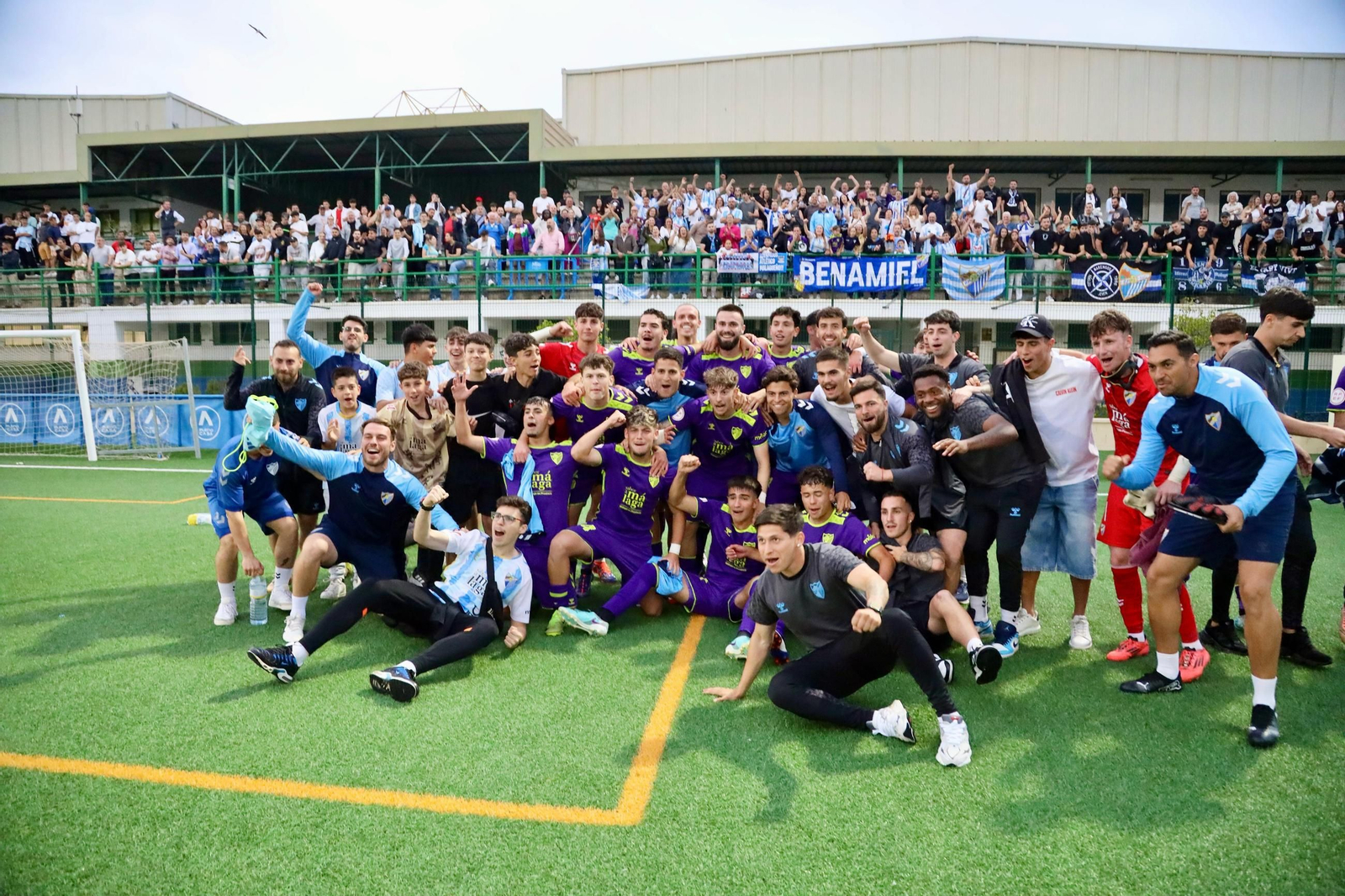 Loren, Chupete, Izan Merino, mucha afición... El Atlético Malagueño, apoyado en Mijas