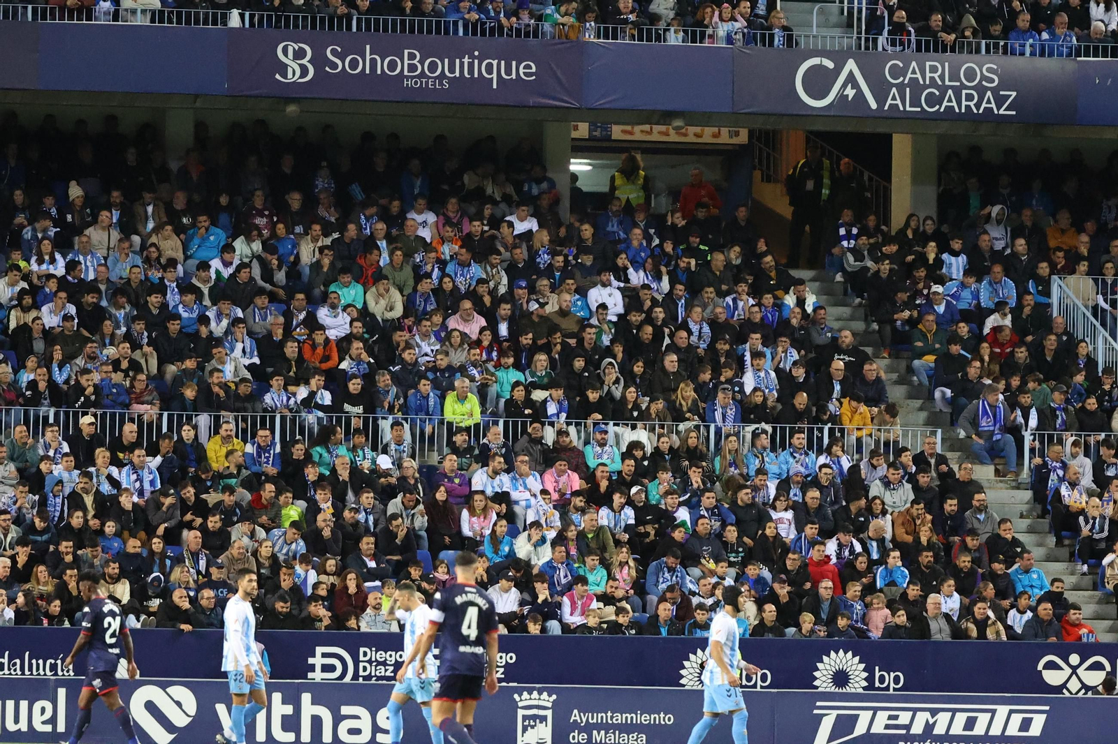 Búscate en las gradas en el Málaga-Deportivo