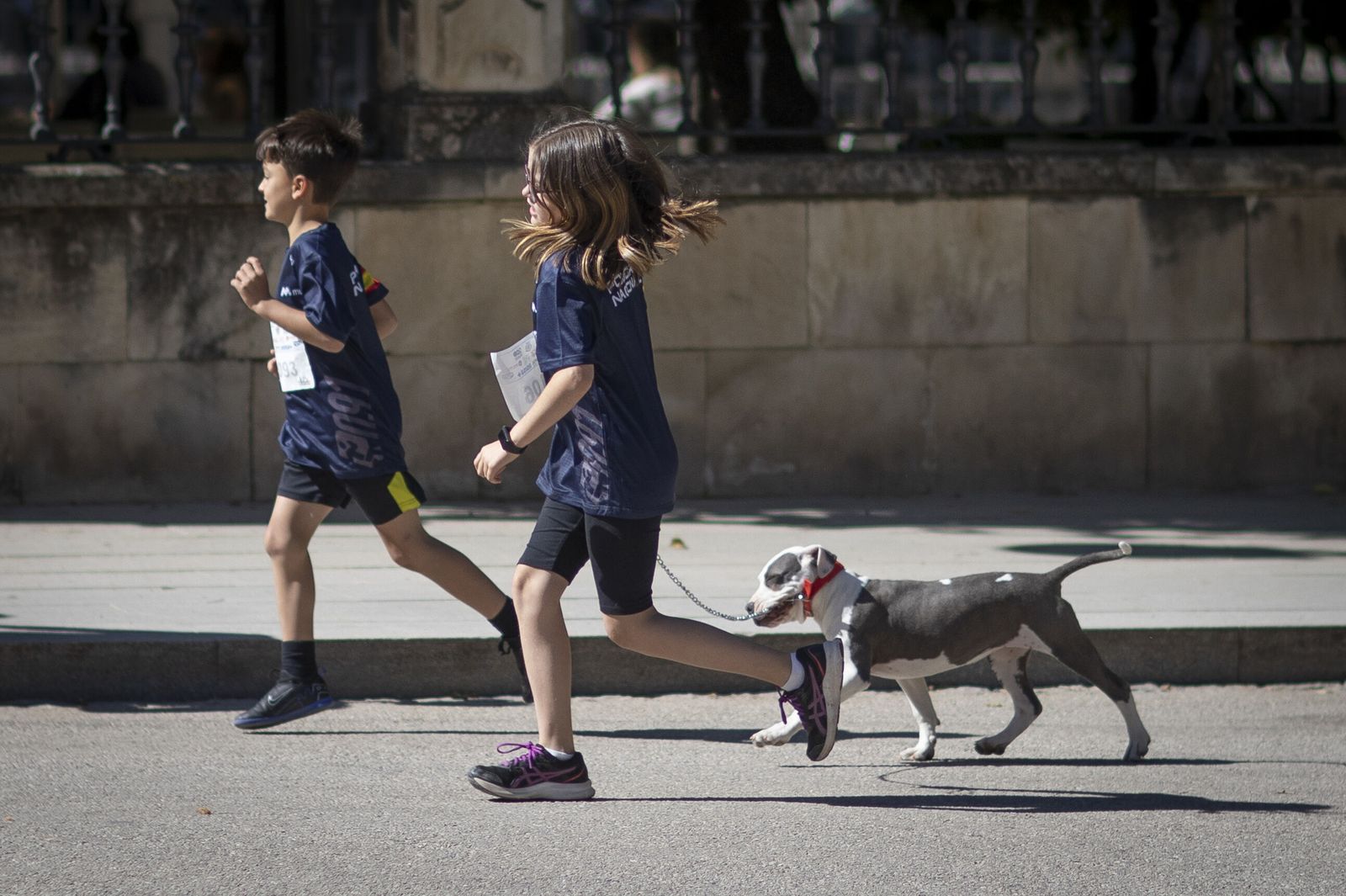 Encuéntrate en las imágenes de la carrera de la Policía Nacional 'Ruta 091'