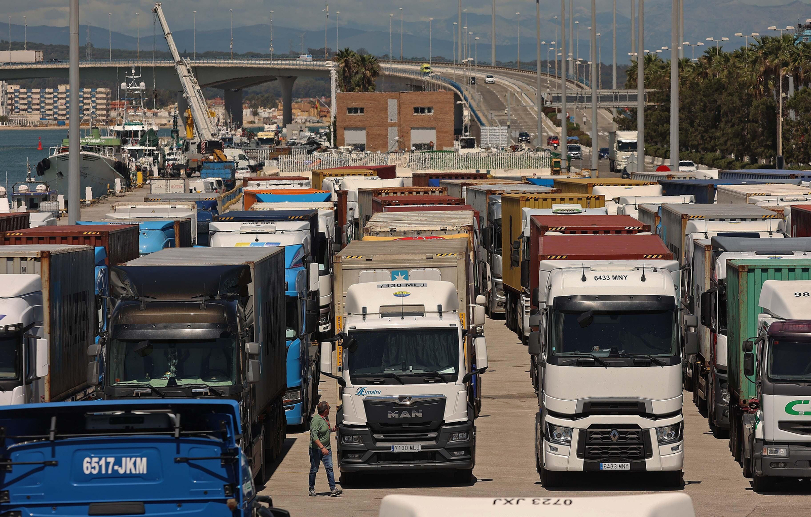 Imágenes de la protesta de la estiba por el sistema ETS en el puerto de Algeciras