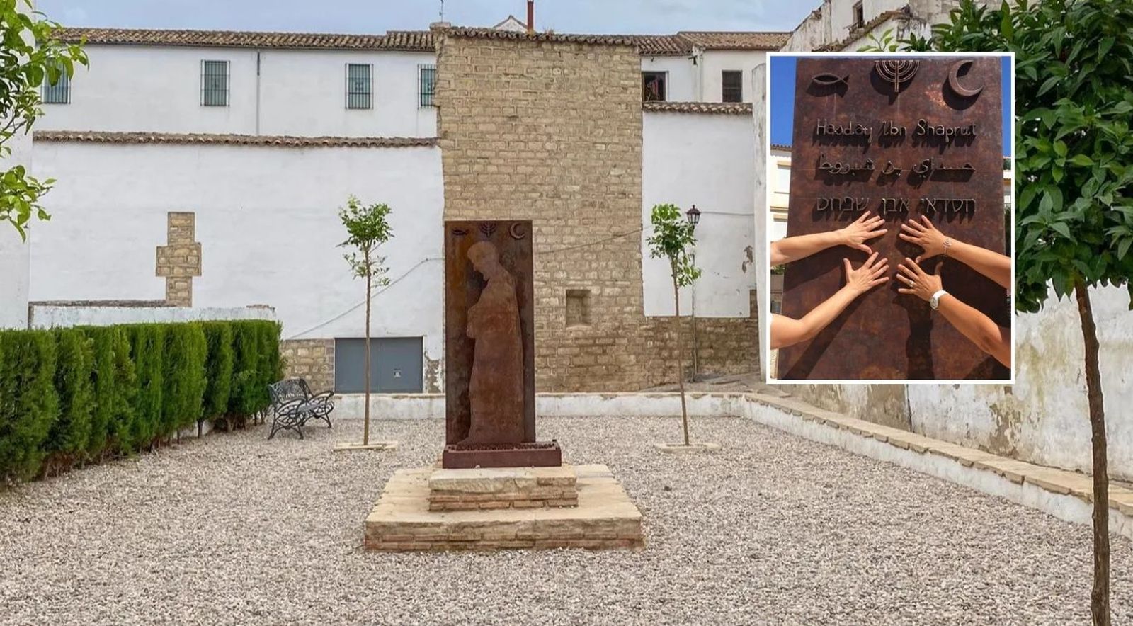 La escultura ibn Shaprut en la Judería de Jaén.