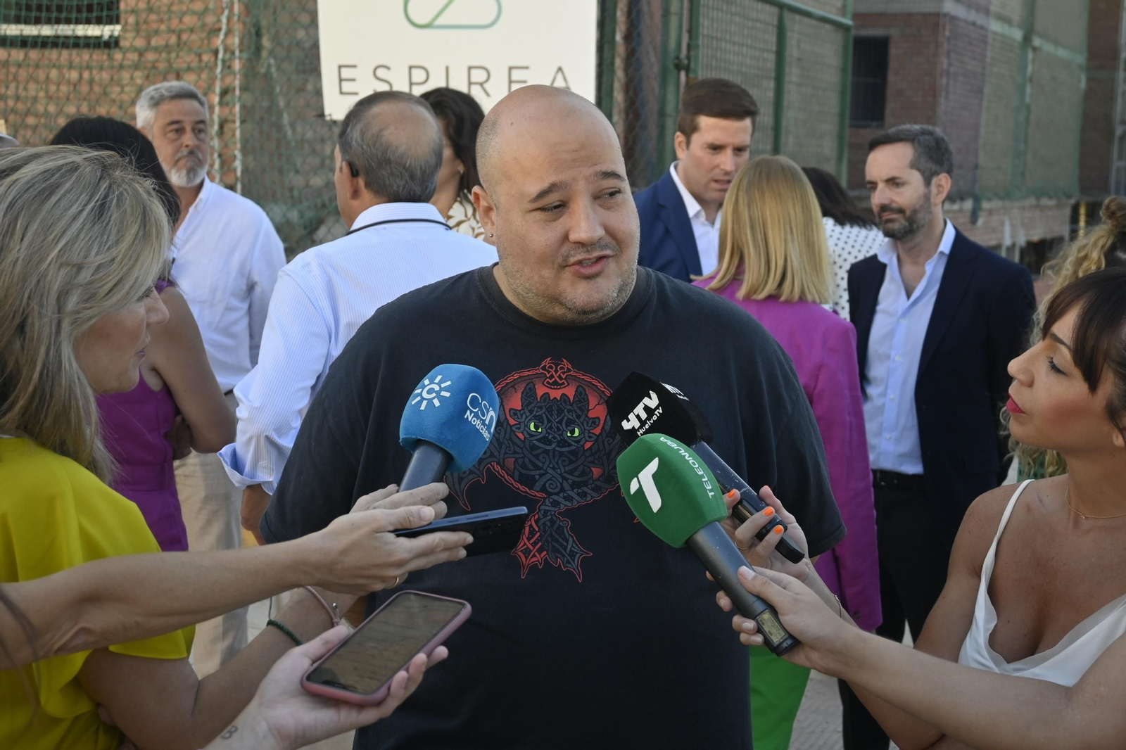 Amelia Martinez y Pilar Miranda visitan las obras de proyecto de residencia en el Campus del Carmen, en imágenes