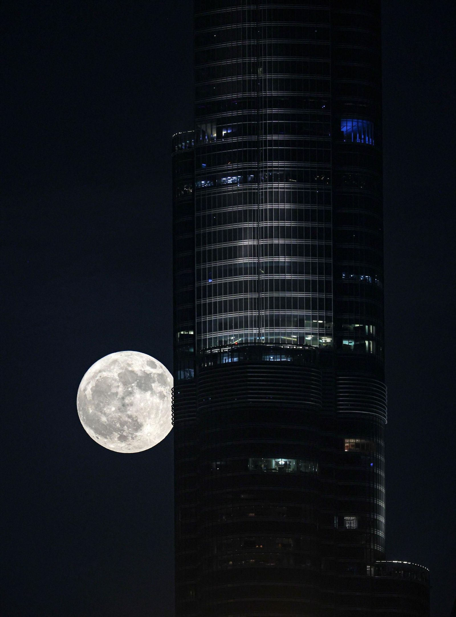 La Superluna azul captada en diferentes partes del planeta: un disfrute visual de la Luna del Esturión