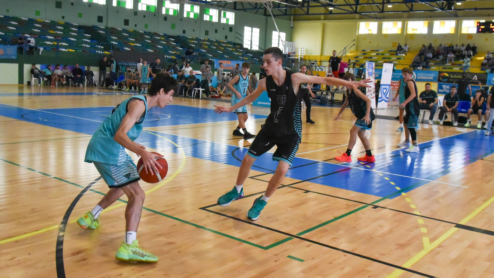 Las fotos de la tercera jornada del Andaluz infantil masculino de baloncesto en La Línea