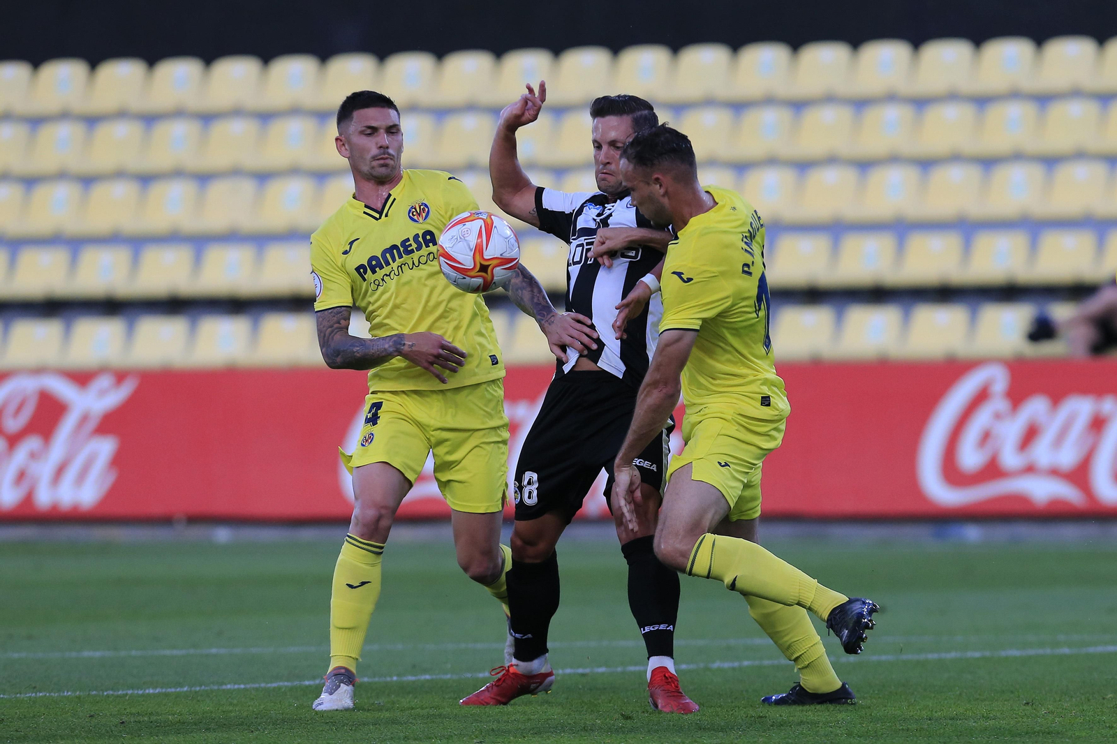 Las fotos del Villarreal B-Balona (0-0)