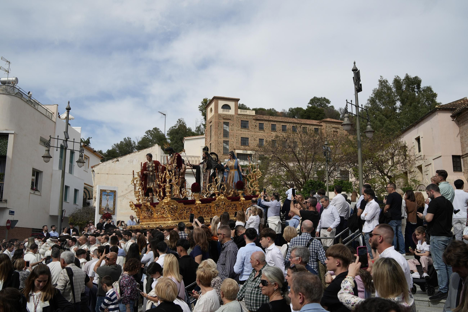 Humildad el Domingo de Ramos en Málaga, en imágenes