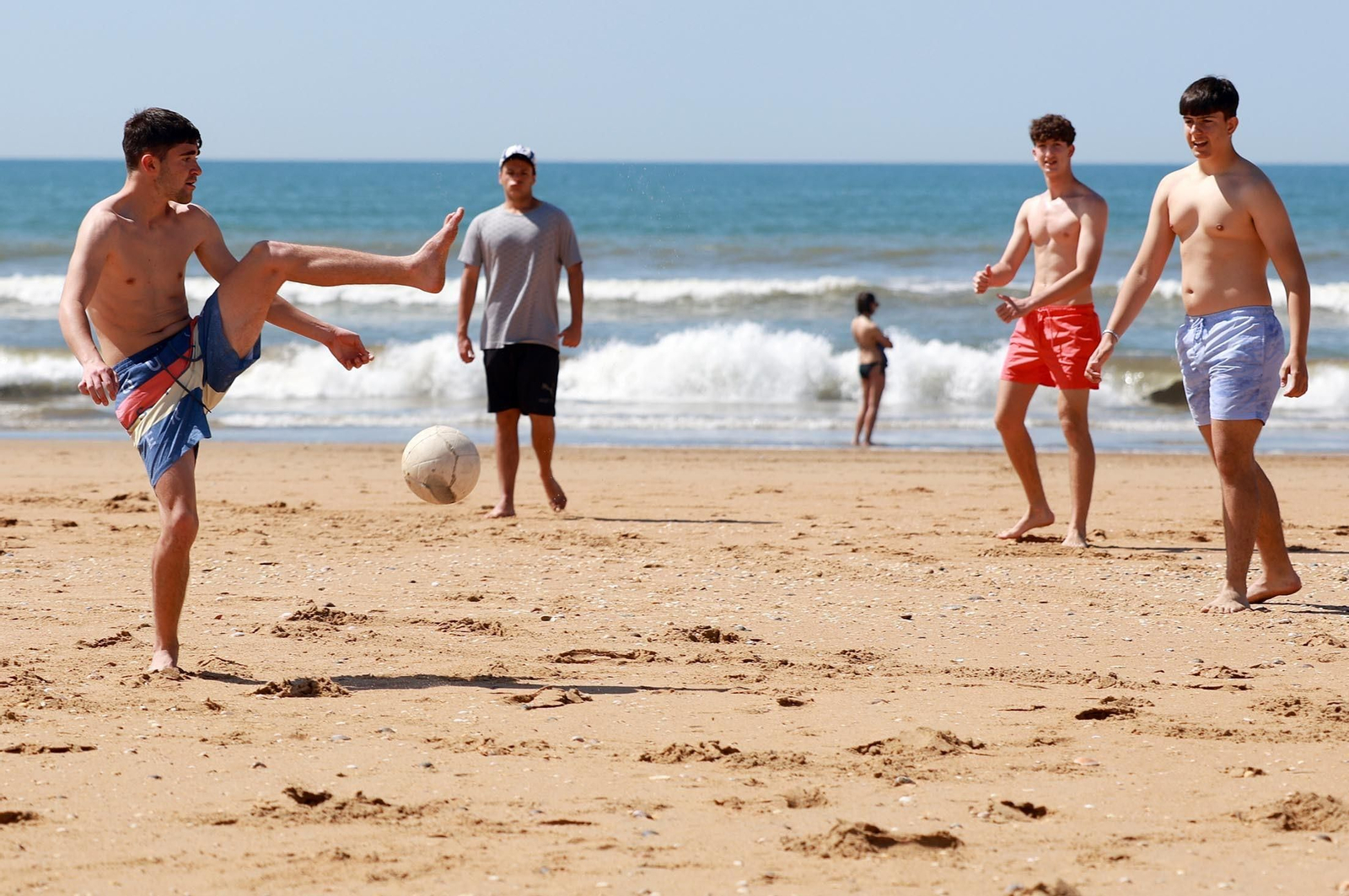 Imágenes del ambiente en las playas de Punta Umbría y Mazagón en la mañana del sábado Imágenes del ambiente en las playas de Punta Umbría y Mazagón en la mañana del sábado