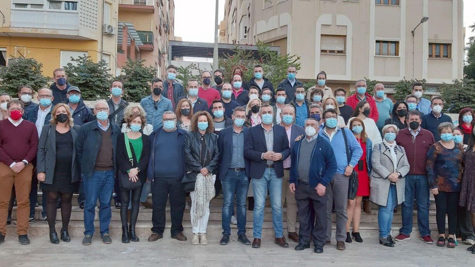 Juan Antonio Lorenzo Cazorla junto a alcaldes, portavoces, concejales socialistas y militantes de la provincia de Almería Juan Antonio Lorenzo Cazorla junto a alcaldes, portavoces, concejales socialistas y militantes de la provincia de Almería