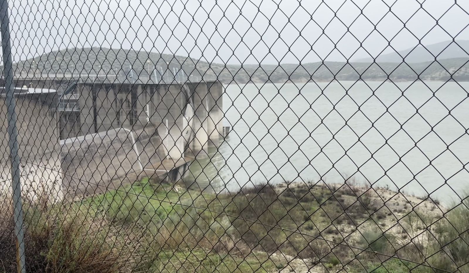 Aspecto que presenta el pantano Vadomojón.