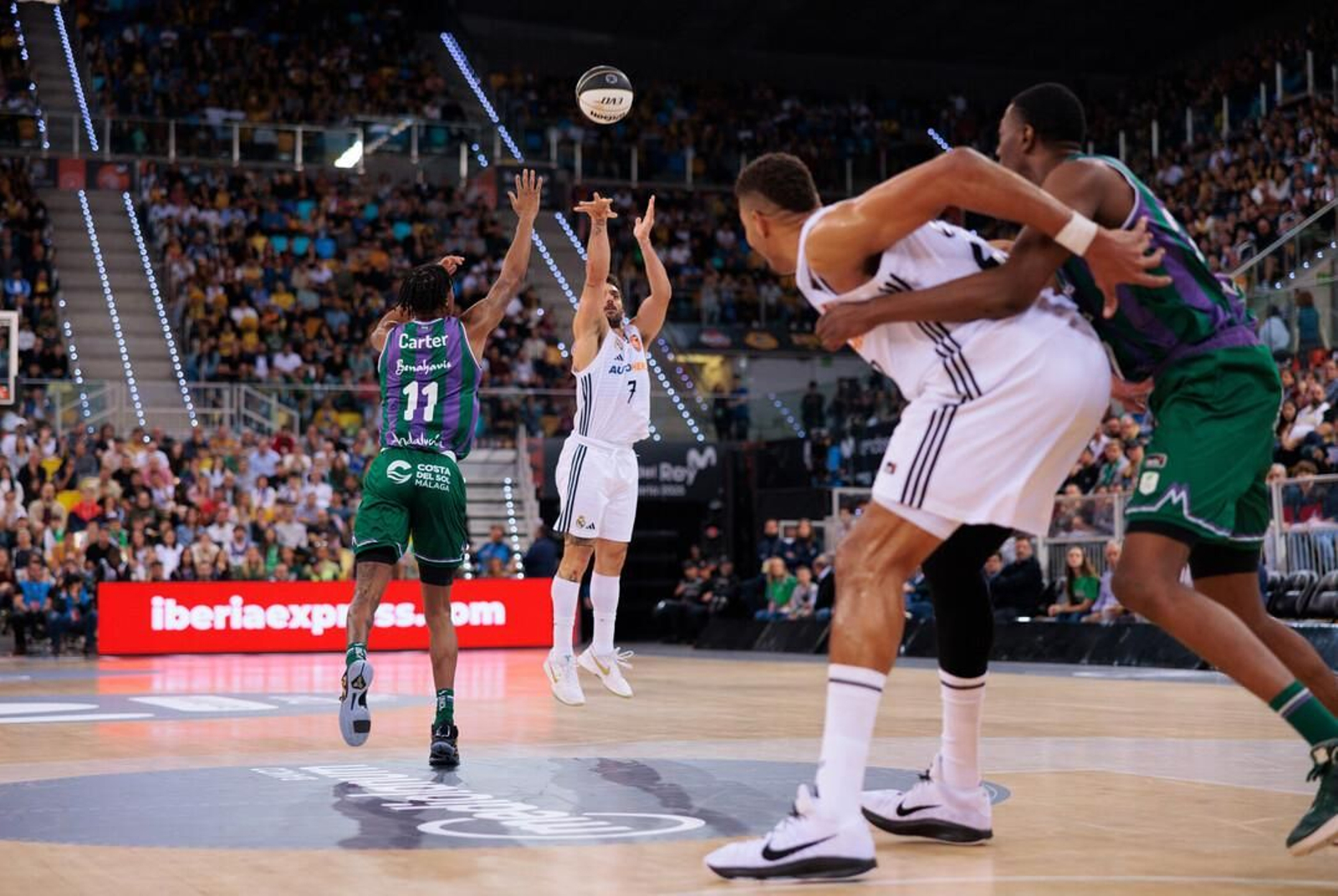 El Unicaja, campeón de Copa: Todas las imágenes del partido, la fiesta y la llegada a Málaga