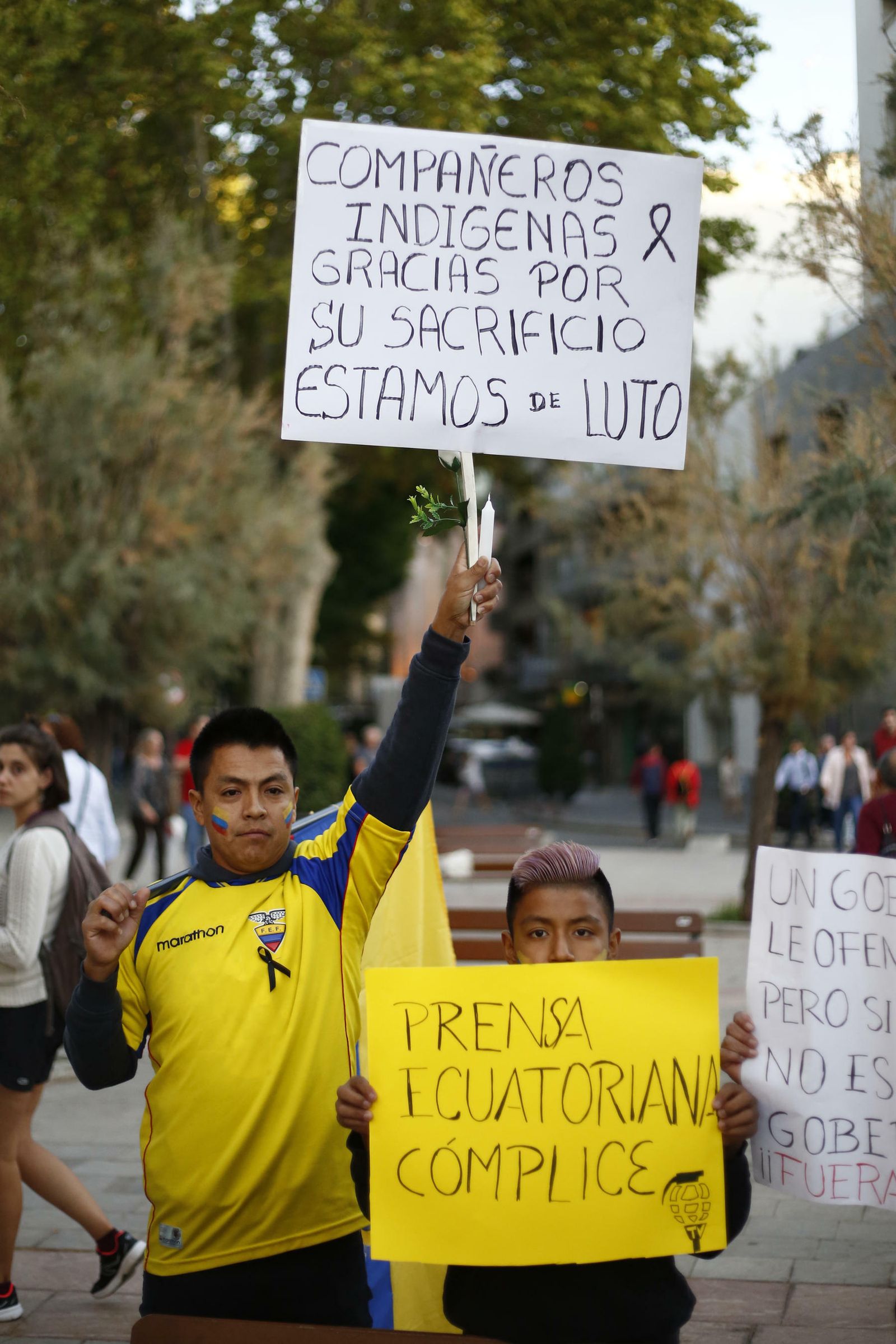 Concentración en la plaza del Carmen contra Lenin Moreno