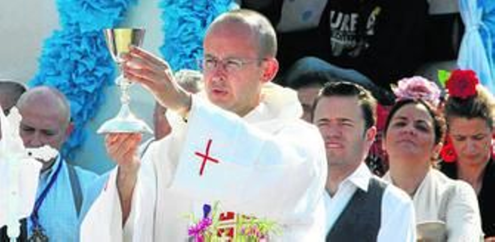 El sacerdote dominico, ayer, durante la misa.