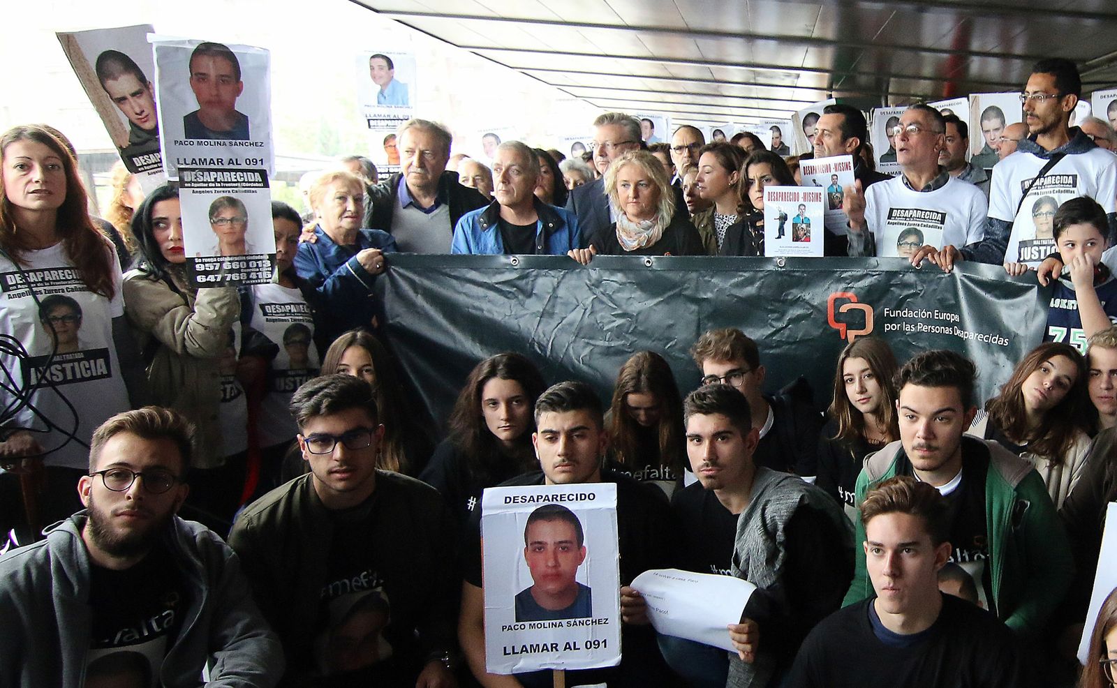 Concentración-homenaje a Paco Molina.