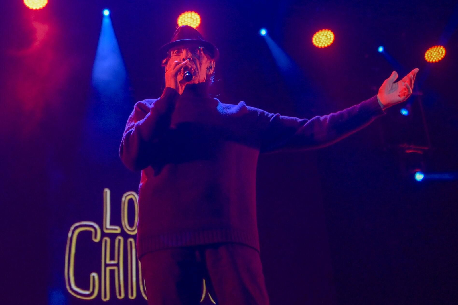 Así fue el concierto, bajo la lluvia, de Los Chichos en Granada