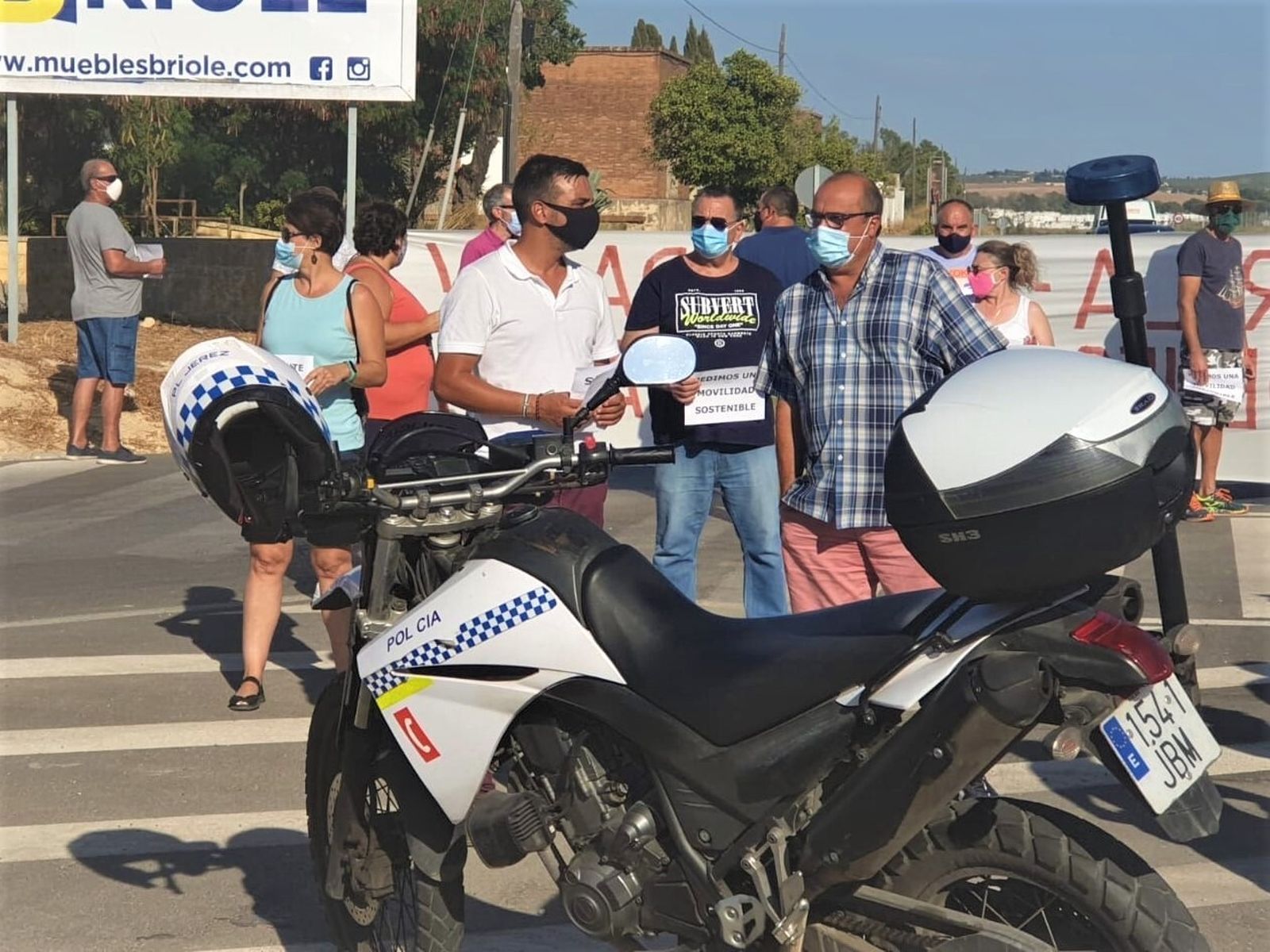 José Antonio Díaz, en las inmediaciones del cementerio y 'El Pimiento'.
