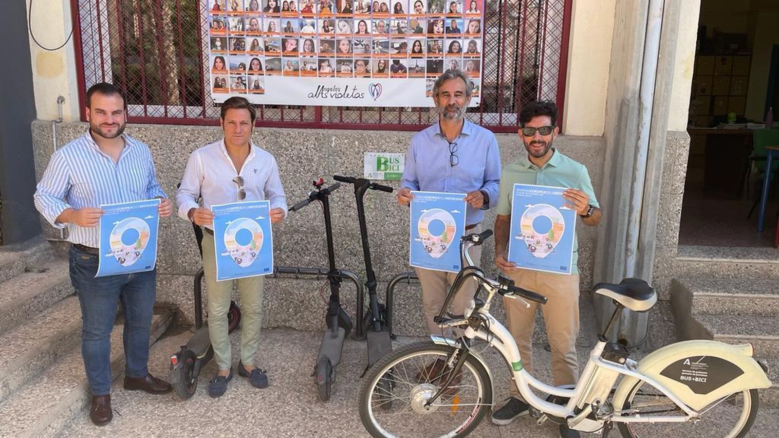 Luis Miguel Carmona con responsables de los centros educativos del proyecto Bus+Bici