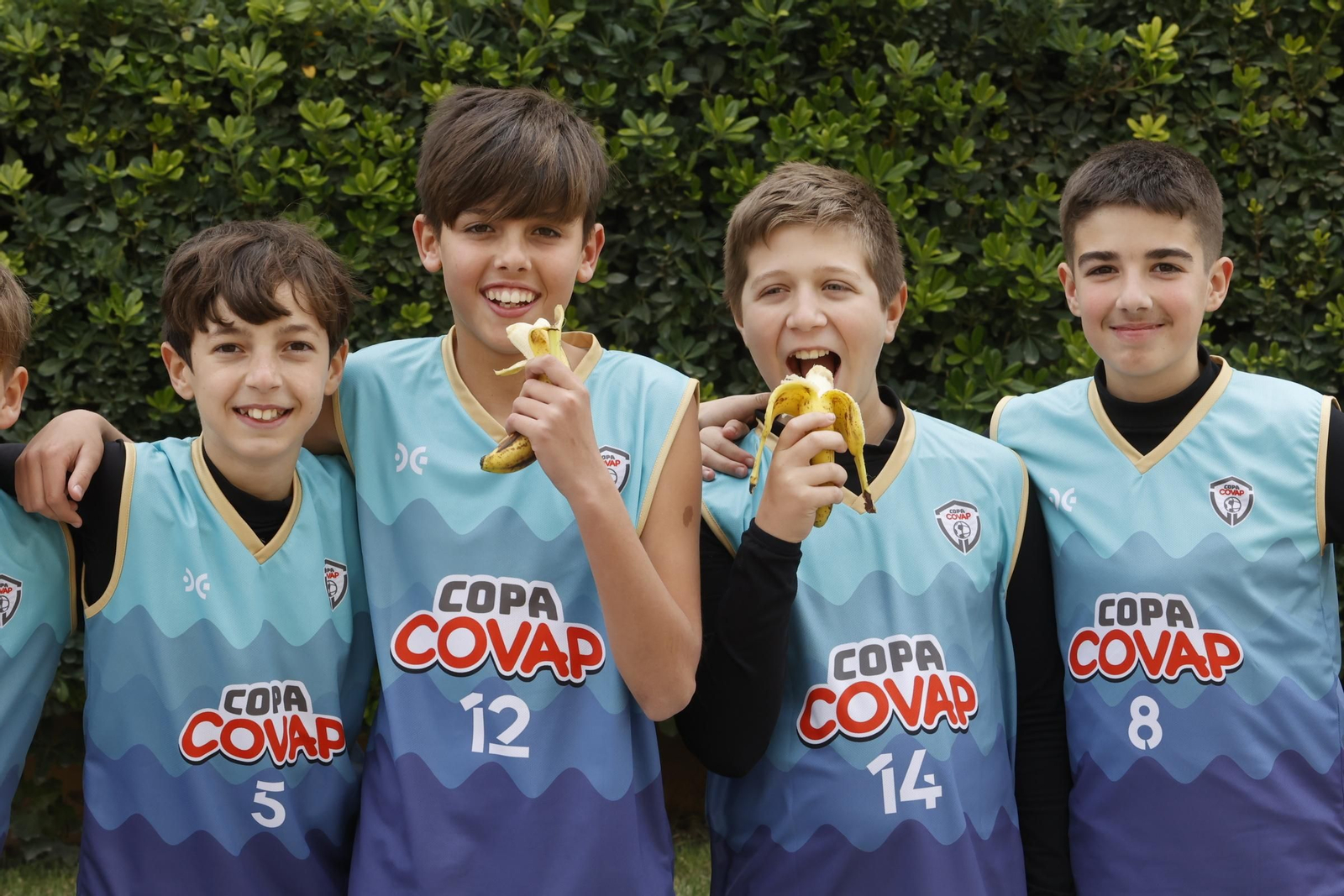 Niños participantes en la Copa Covap.