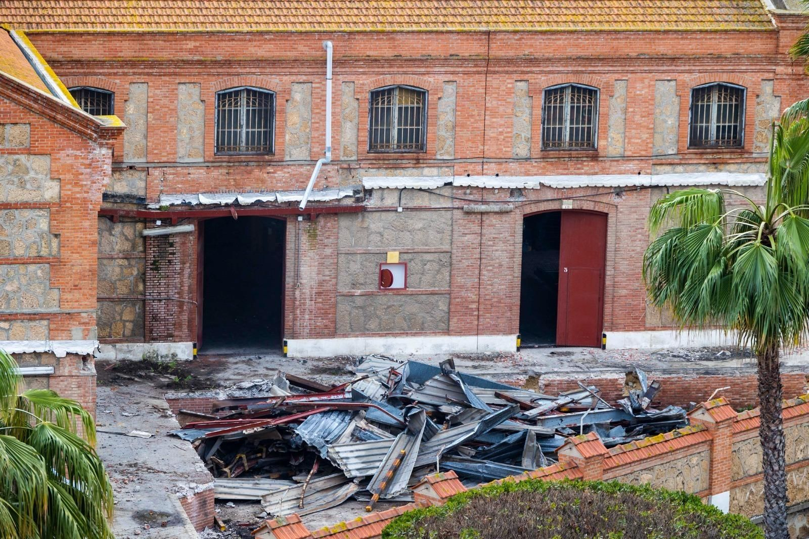Imágenes del derribo de los Depósitos de Tabacalera Imágenes del derribo de los Depósitos de Tabacalera