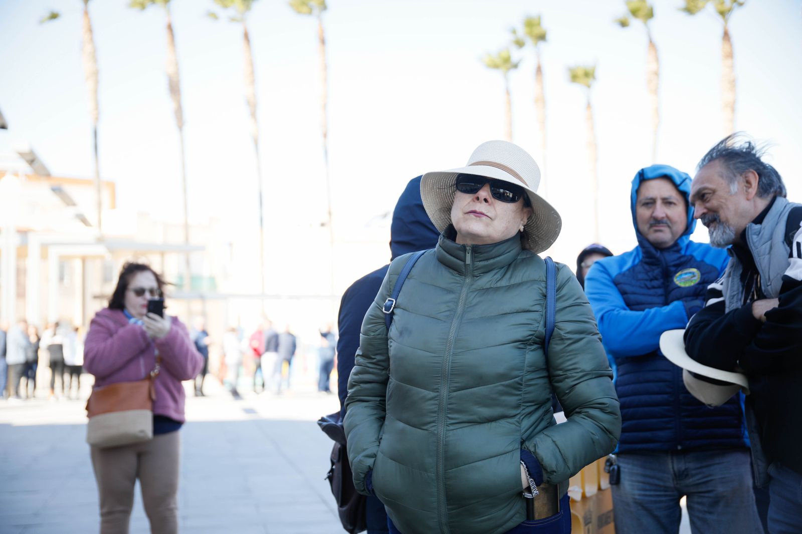Imágenes del reparto de Parras en Alhama de Almería