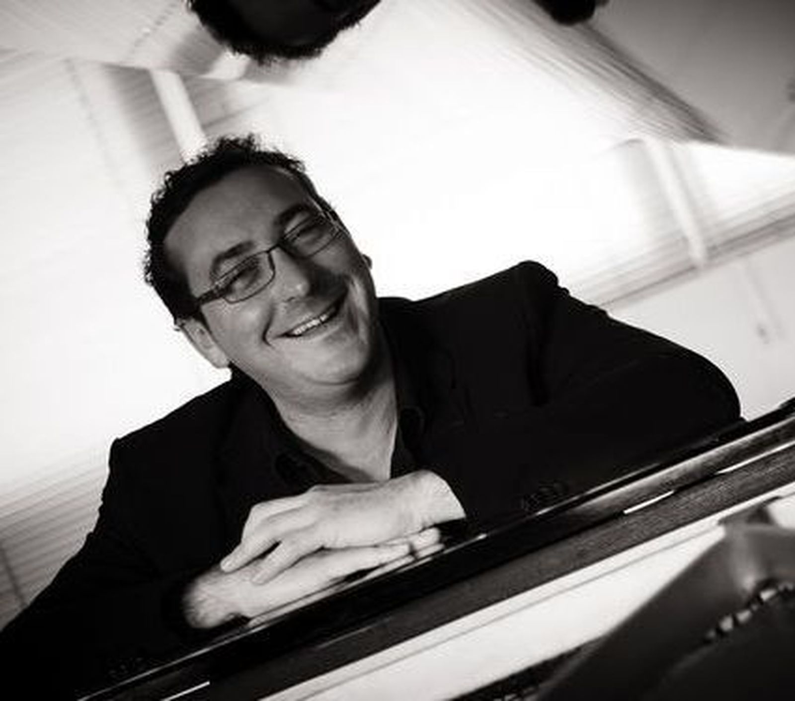 Pablo Mazuecos Nievas. Presidente Fundación Indaliana para la Música y las Artes. (Clasijazz). 'La Peste'. Albert Camus