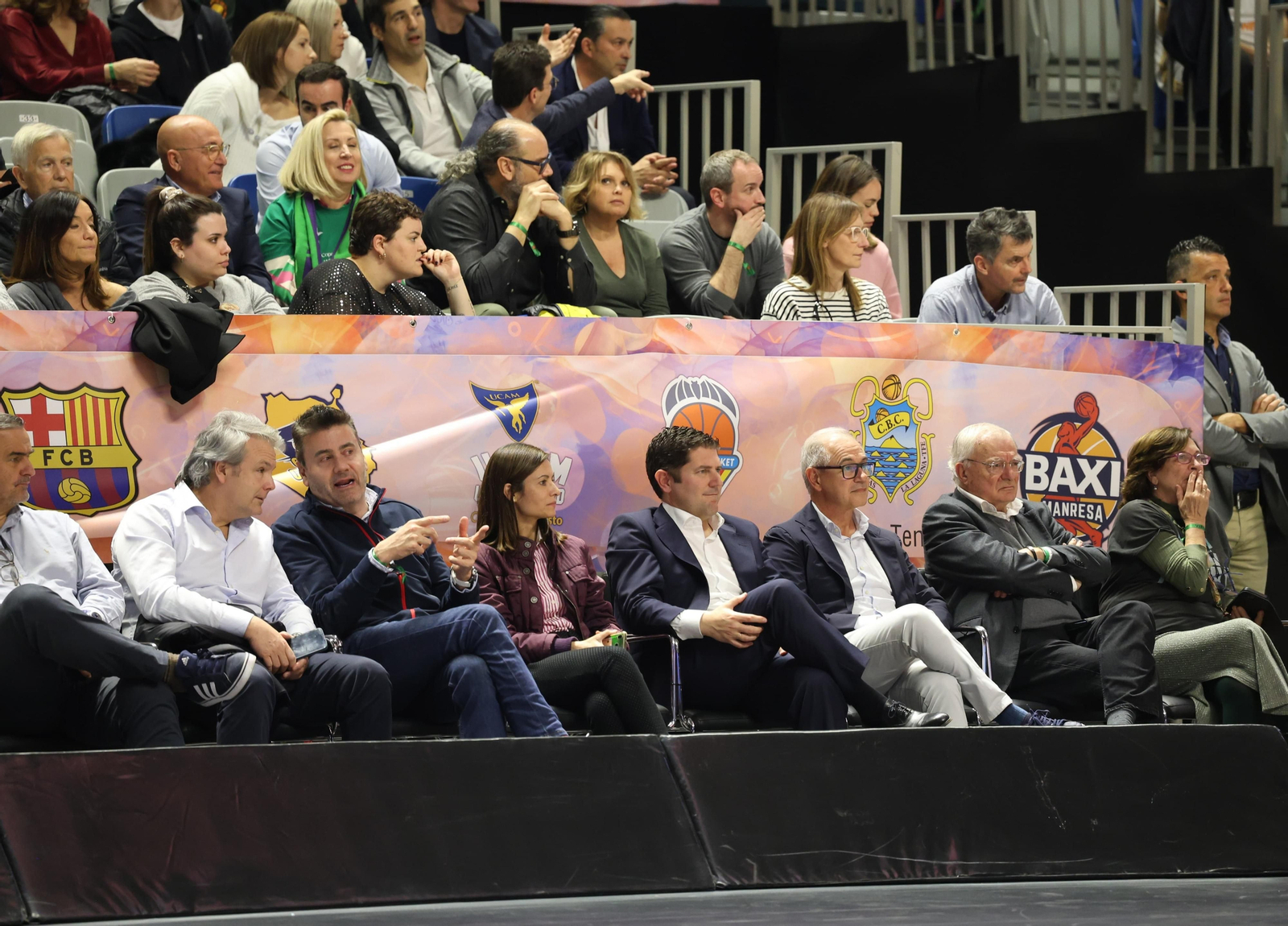 Búscate en las gradas del Carpena en el primer día de la Copa del Rey