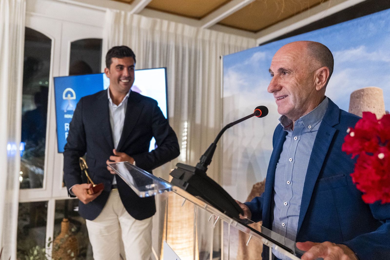 La presentación de 'Mojácar Sostenible' y la entrega del Indalo de Oro a Ricardo Escudero, en imágenes