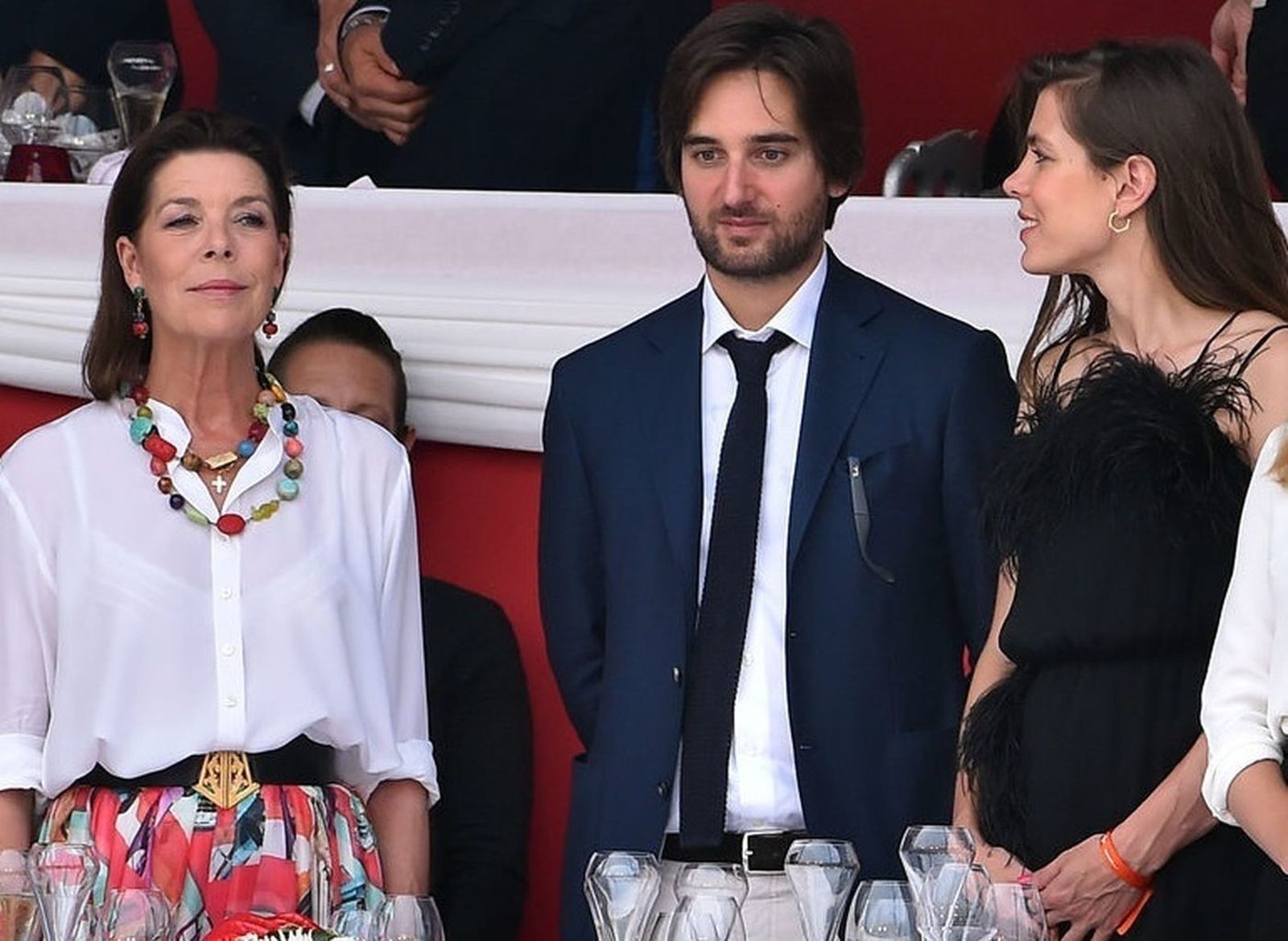 Carlota Casiraghi rompe su compromiso de boda.
