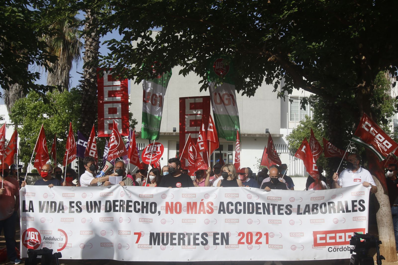 Manifestación de CCOO y UGT por la siniestralidad laboral.