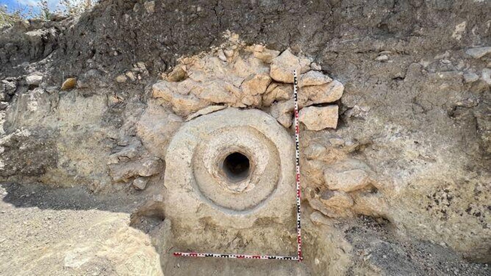 Imagen del tramo del acueducto romano Tempul-Gades.