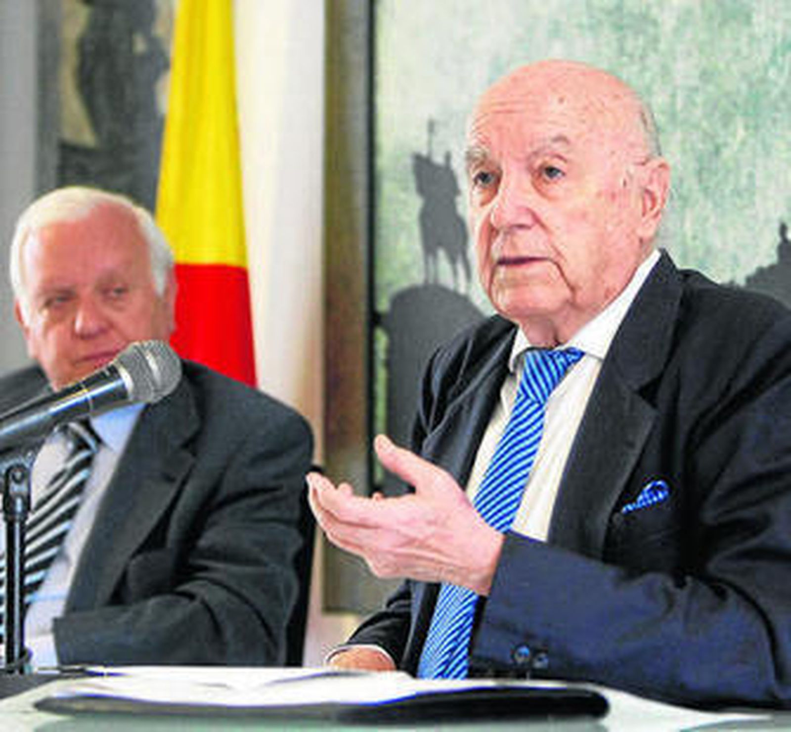 Manuel Clavero, durante su intervención en el Congreso.