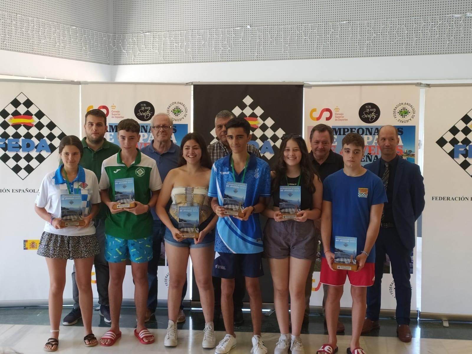 Foto de los ganadores en el certamen de Almuñécar