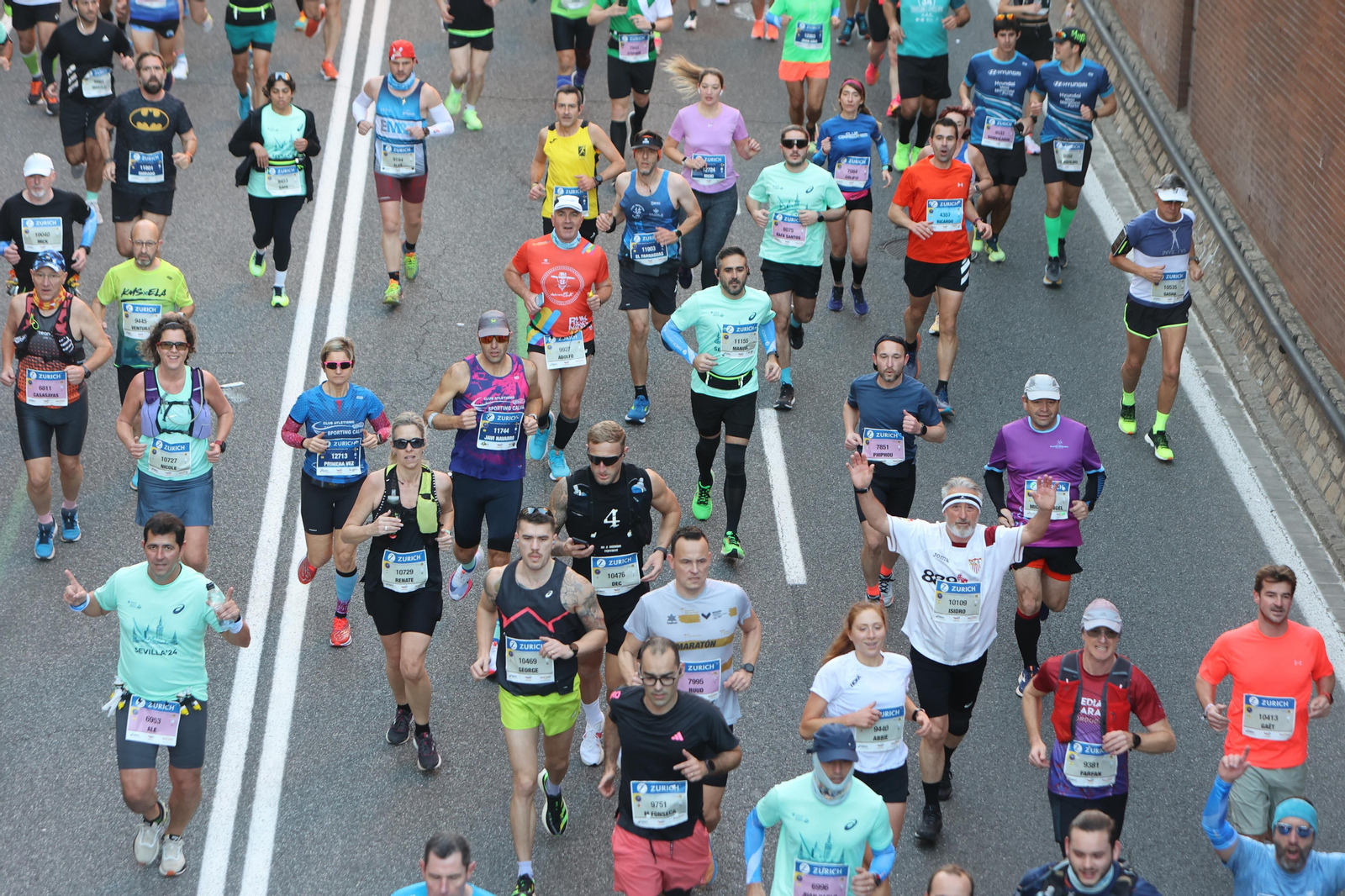 Búscate en la Zurich maratón de Sevilla