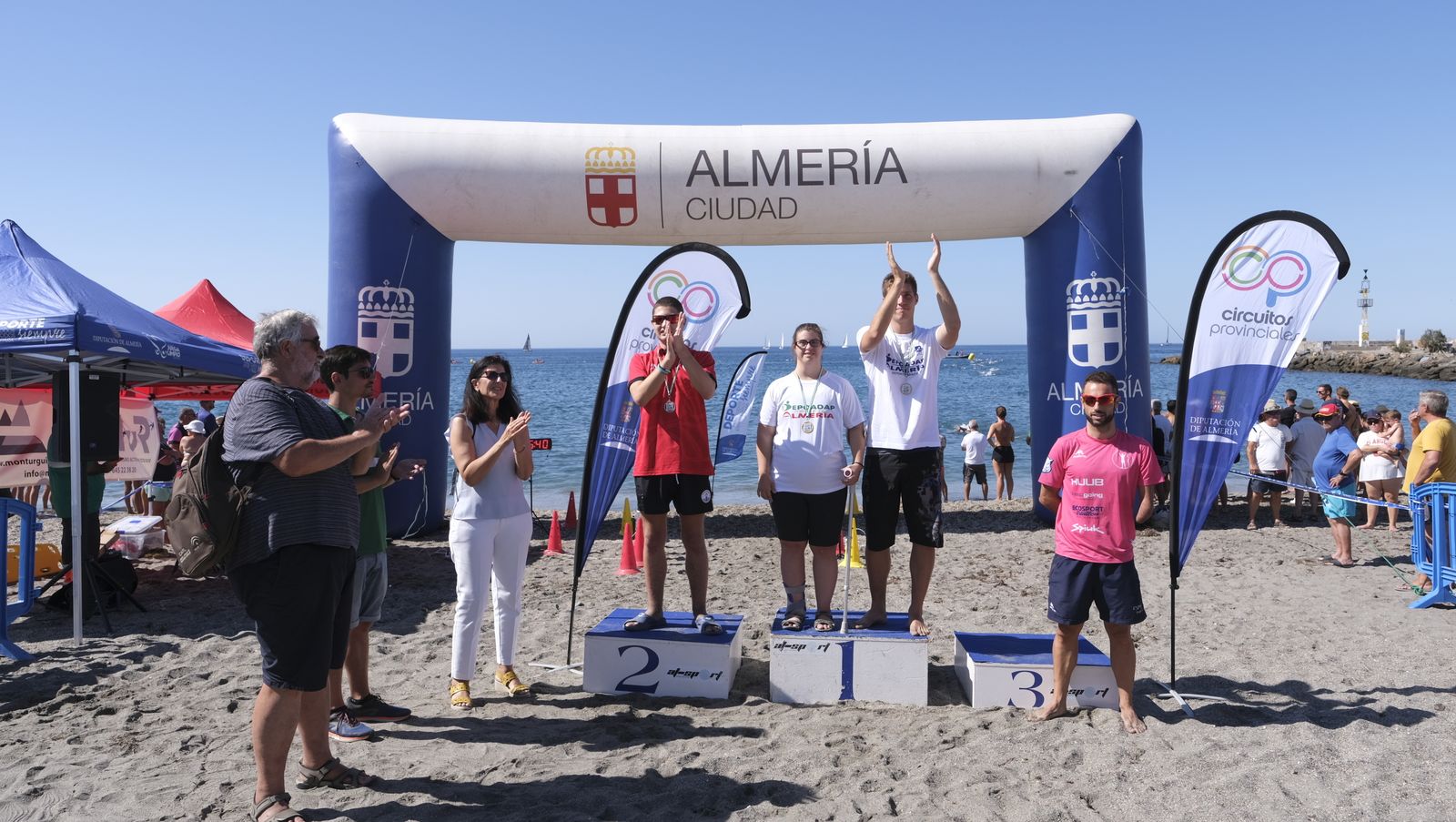 Imágenes de la travesía a nado de la Feria de Almería 2022