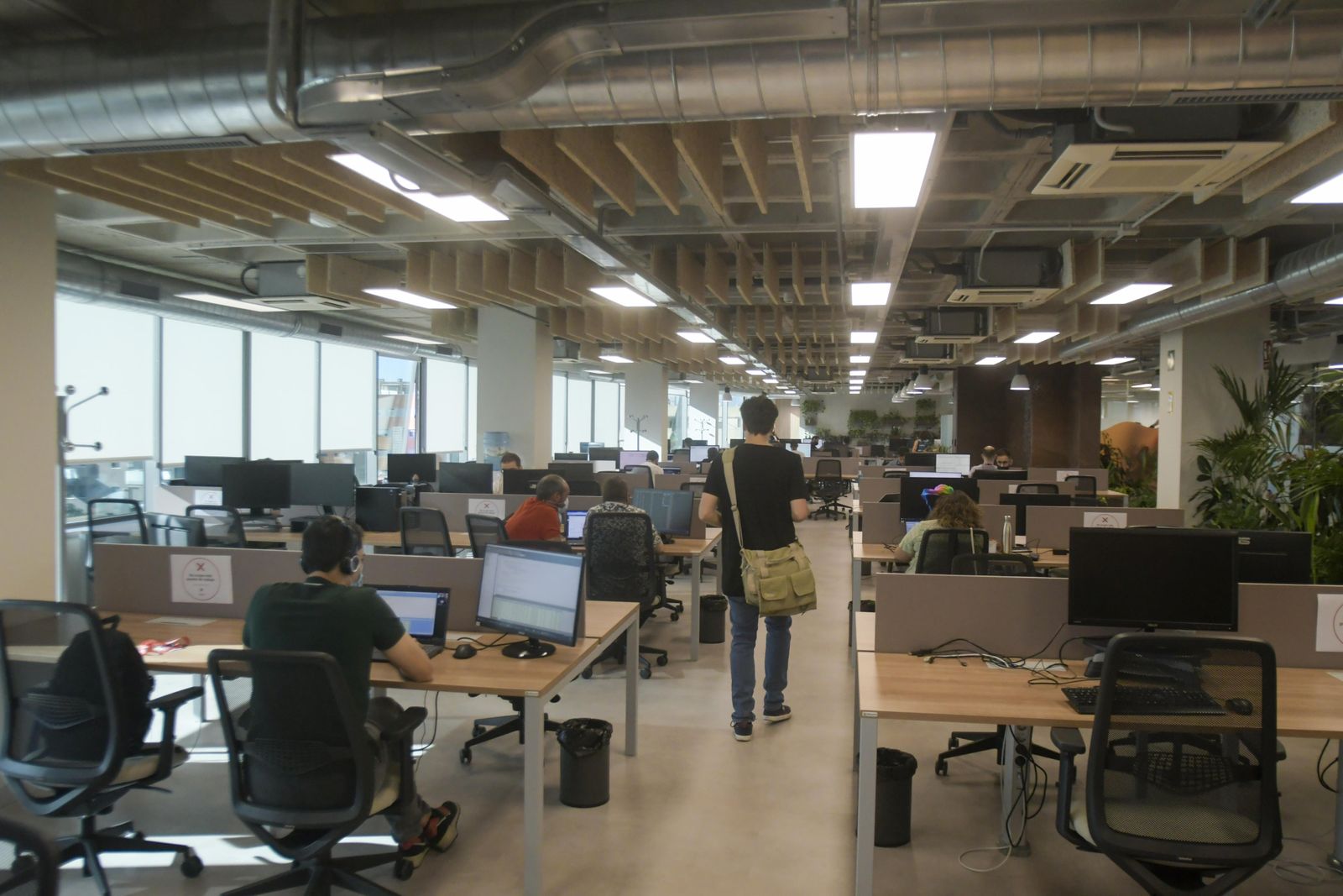 Granada crea más de un centenar de empresas en marzo