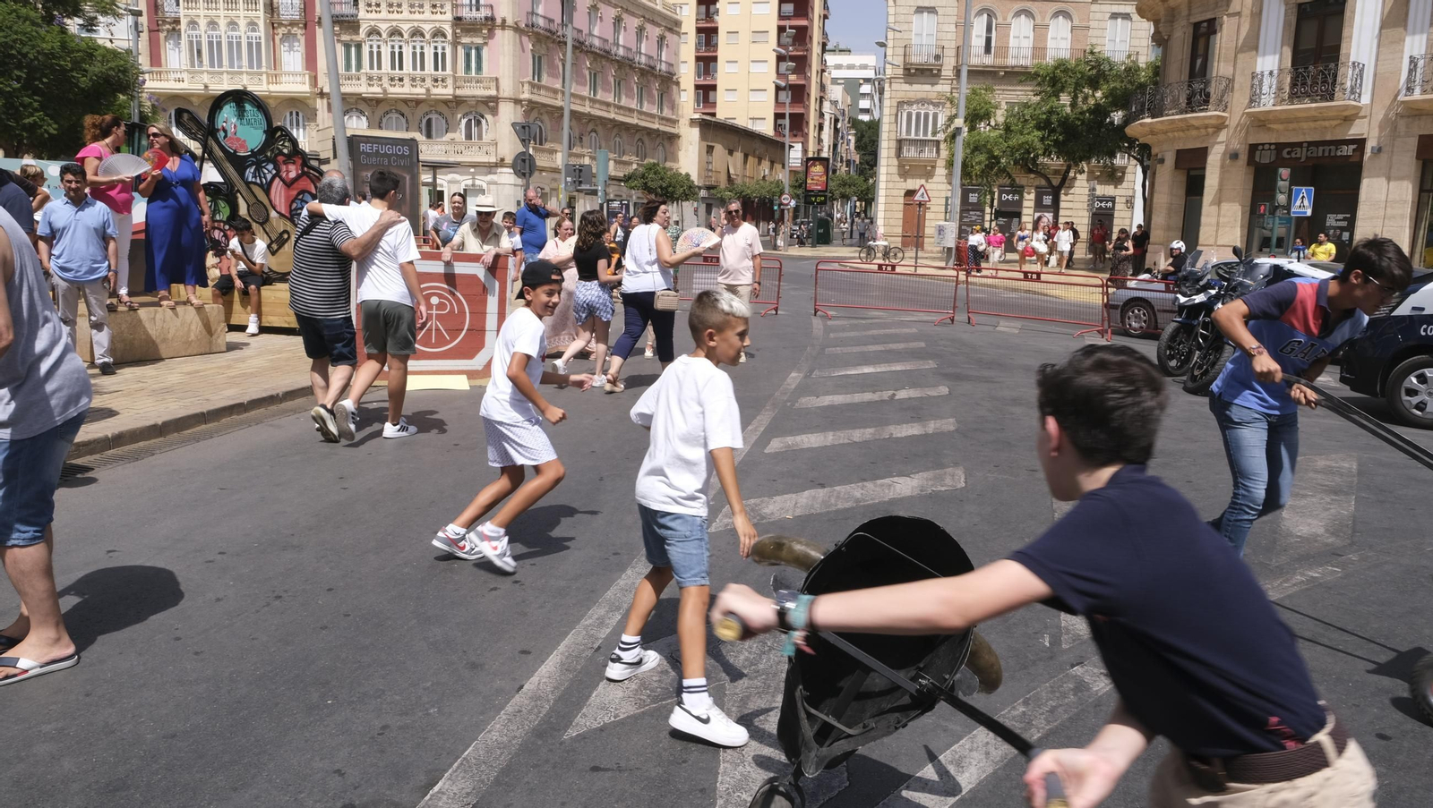 Exhibición de toreo de salón de la Escuela Taurina de Almería, en imágenes