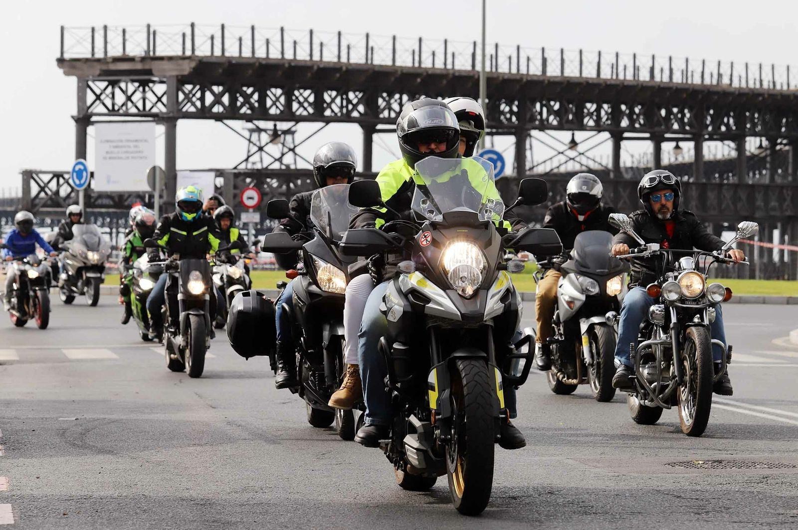 Imágenes de la concentración de motoristas por la seguridad