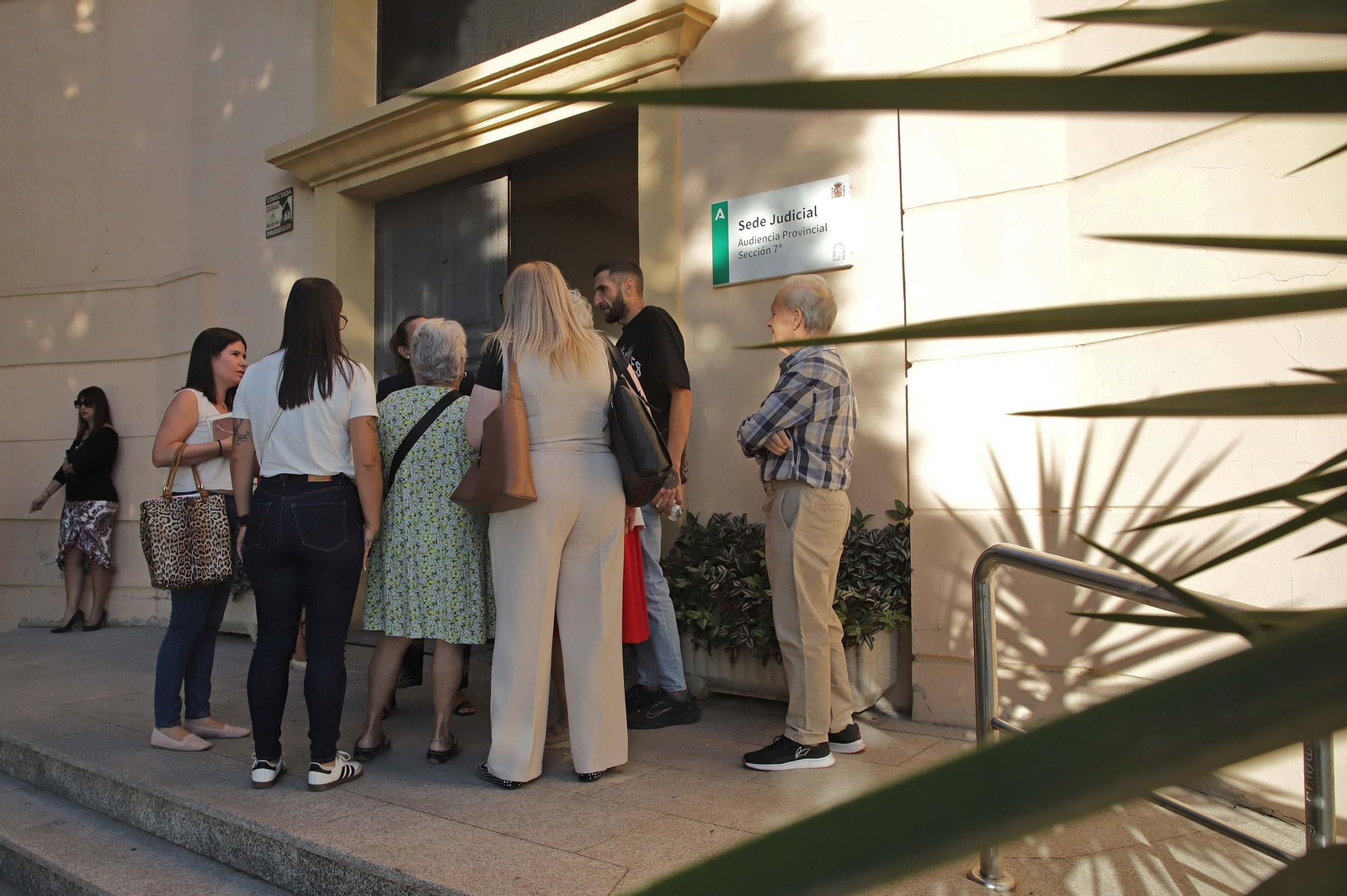Fotos de la primera sesión del juicio por el naufragio del Rúa Mar en Algeciras