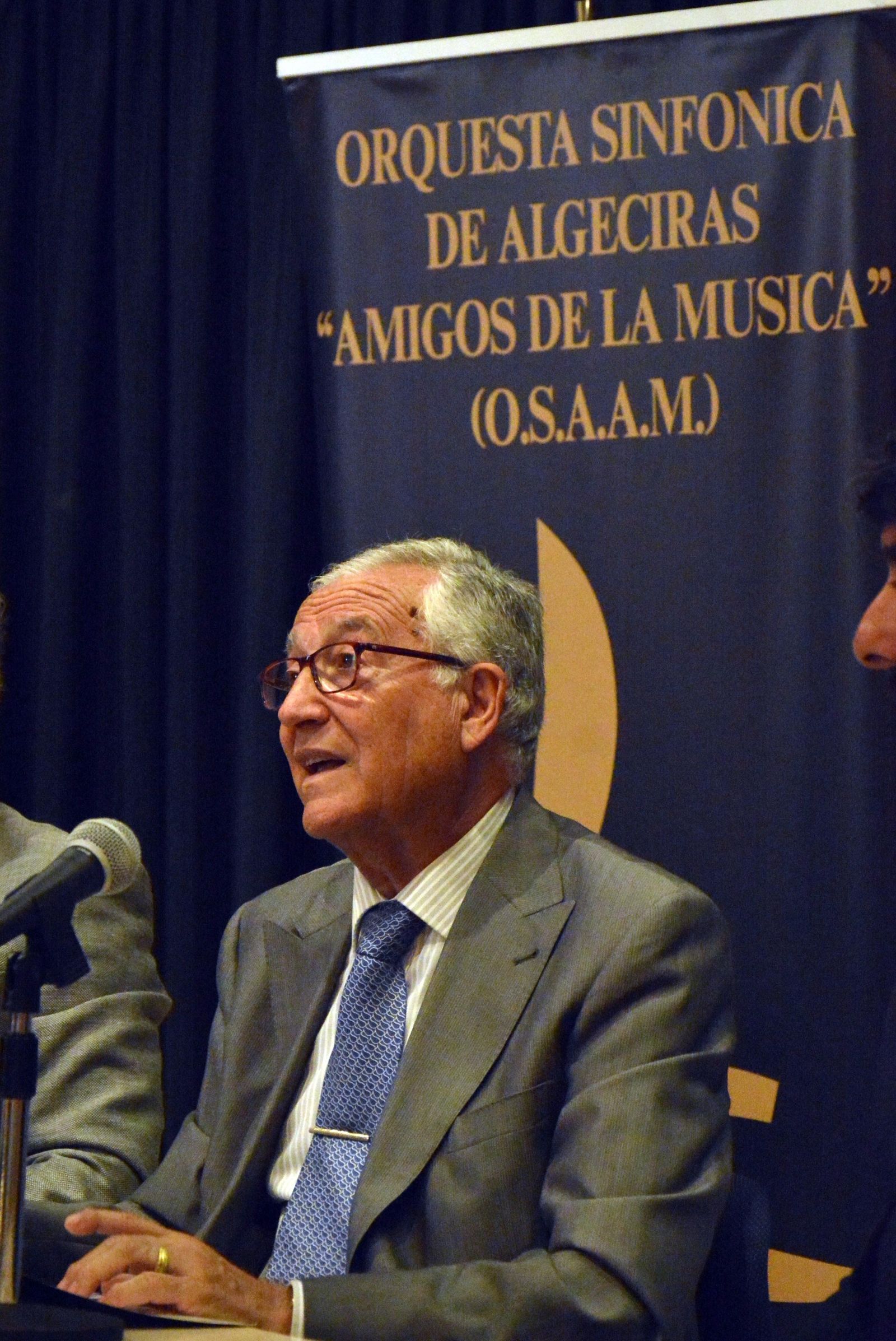 El historiador Antonio Torremocha, durante su conferencia.