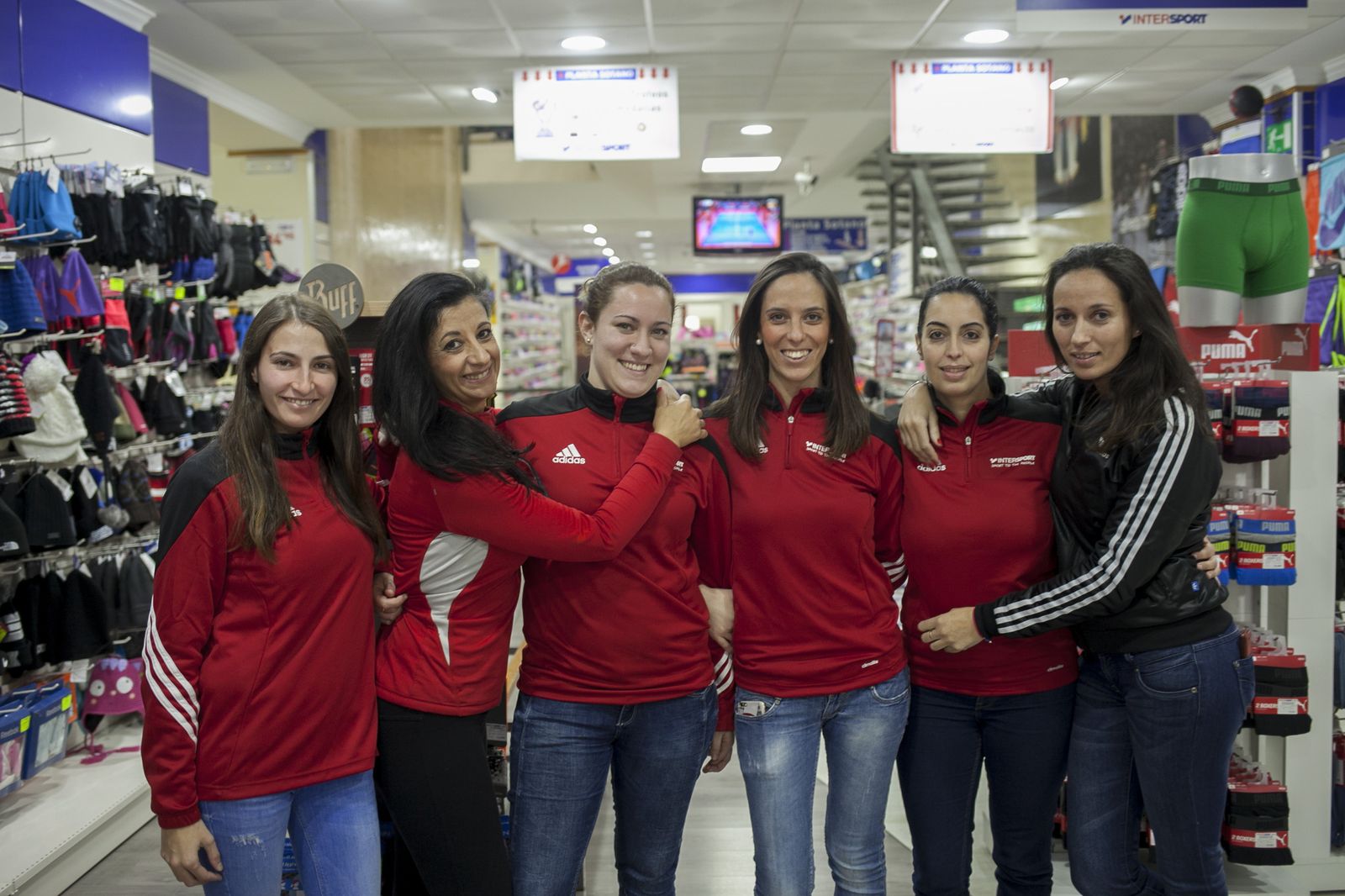 Un grupo de trabajadoras madres con horario de mañana.