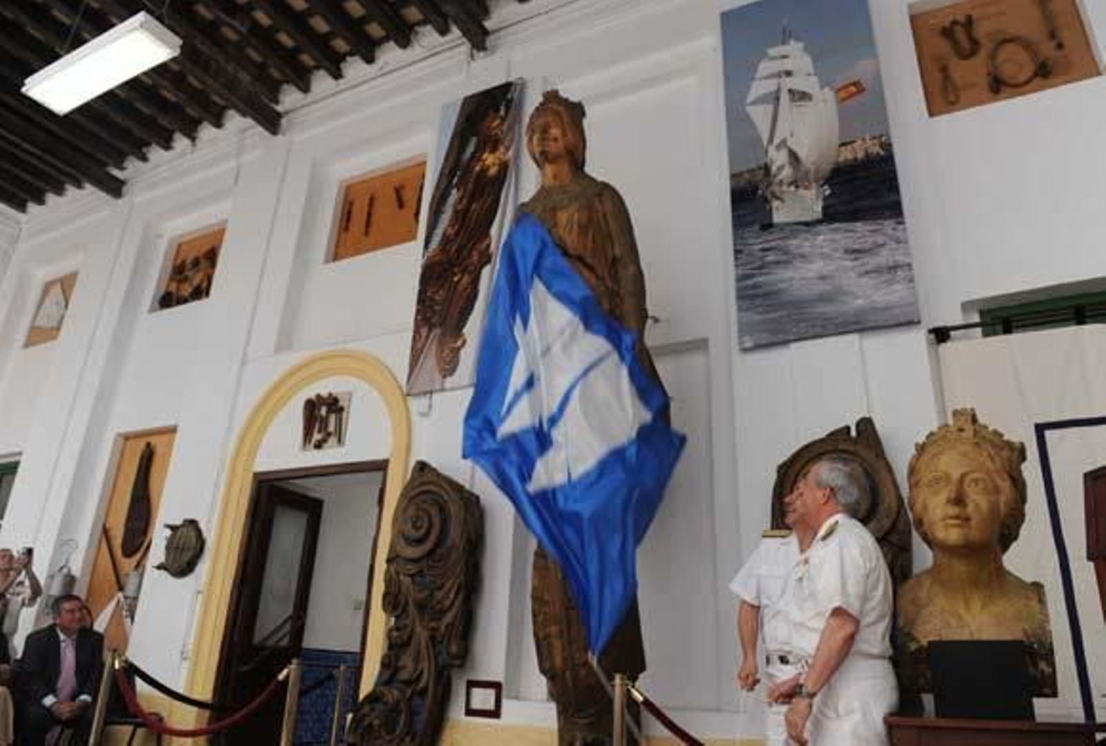 Tras un periodo de restauración, la Armada presentó el primer mascarón de proa que lució el buque escuela entre 1927 y 1936

Foto: Elias Pimentel