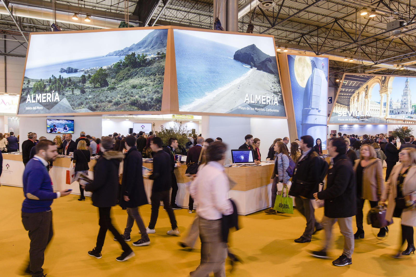 Jorge Lorenzo, Manel Fuentes, Juan Diego y Natalia Verbeke serán influencers de Costa de Almería en Fitur