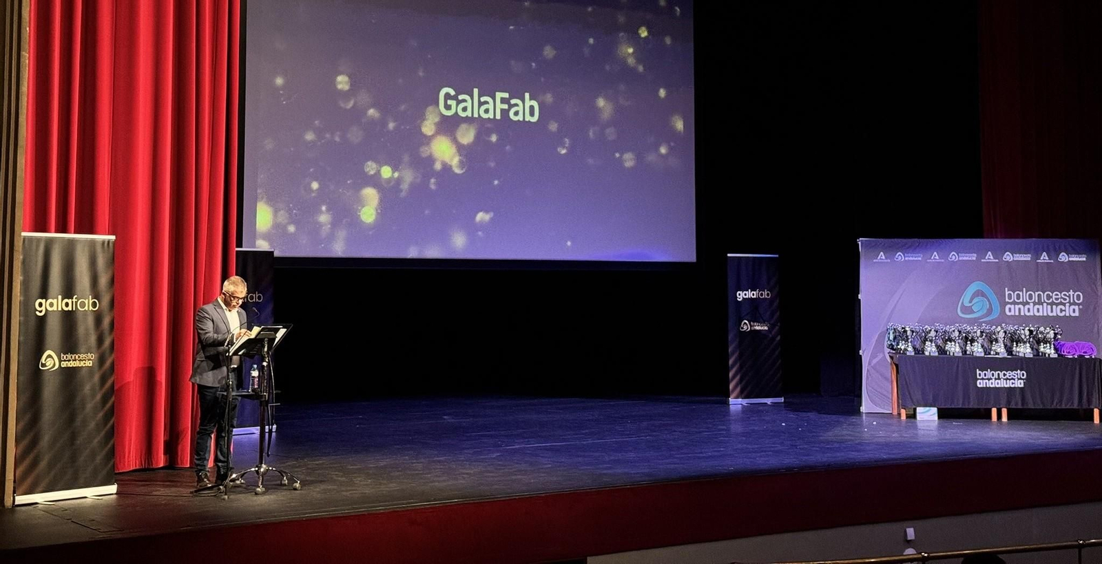 En imágenes: reconocimiento al baloncesto provincial en la Gala FAB Jaén 2025