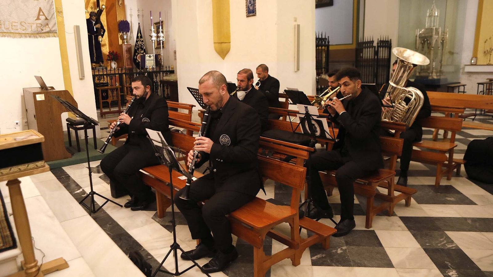 Las fotos de la presentación  del cartel oficial de la Semana Santa de Algeciras y la entrega de la Palma Cofrade
