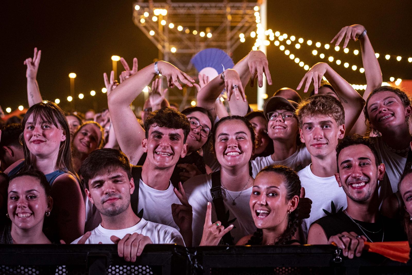Búscate en las fotos del concierto de Melendi en Cádiz
