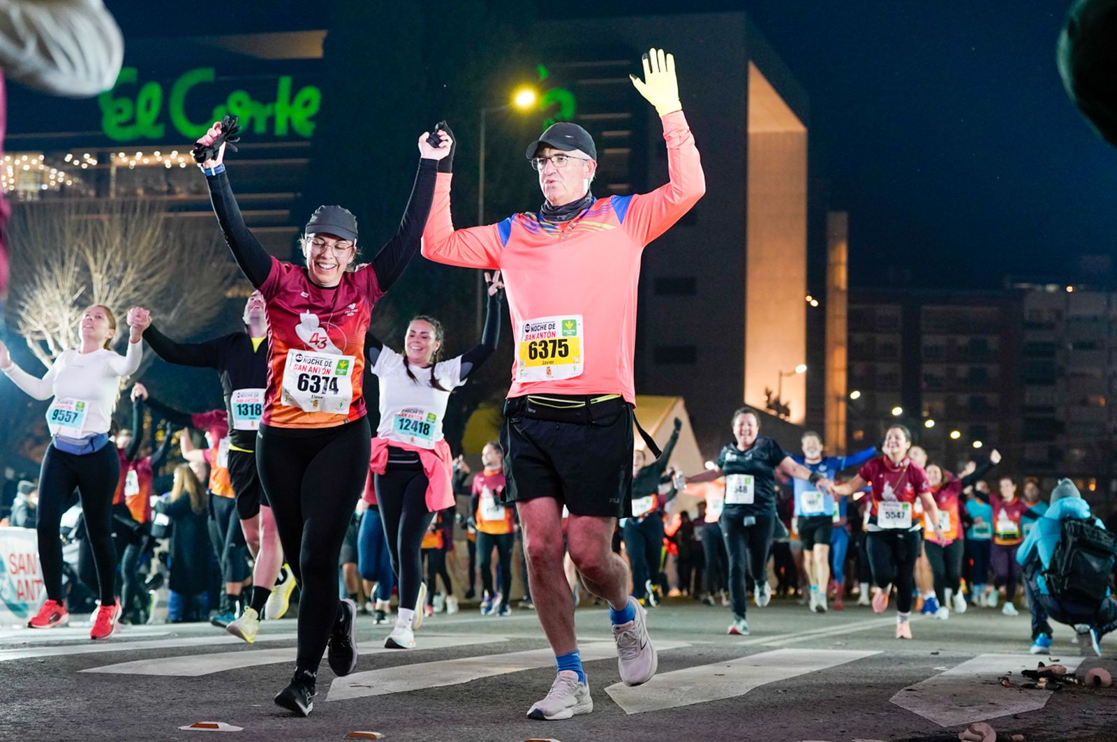 En imágenes: búscate en tu llegada a meta de la Carrera de San Antón 2026 (2)